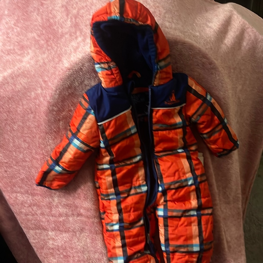 Rugged bear kids 3/6 months snowsuit new with tags
